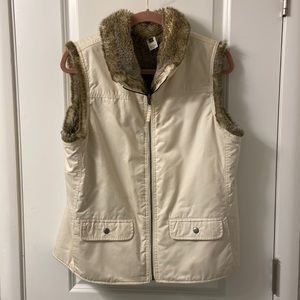 Gap Reversible vest
